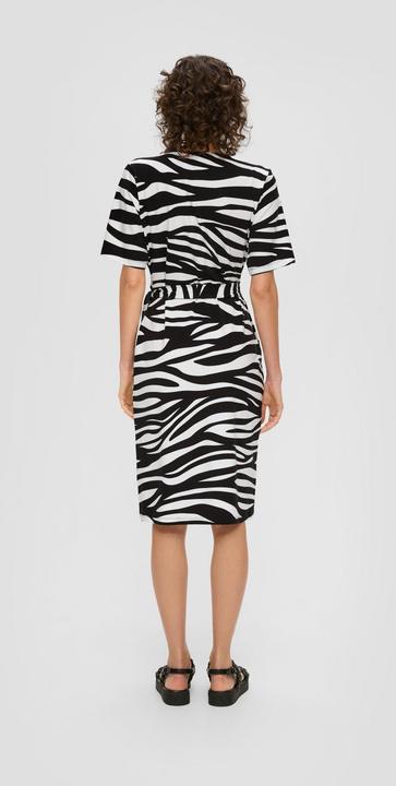 Produktbild s.Oliver Kleid Kleid mit V-Ausschnitt (34)