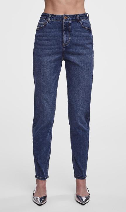 Actual product image Pieces Mom Jeans