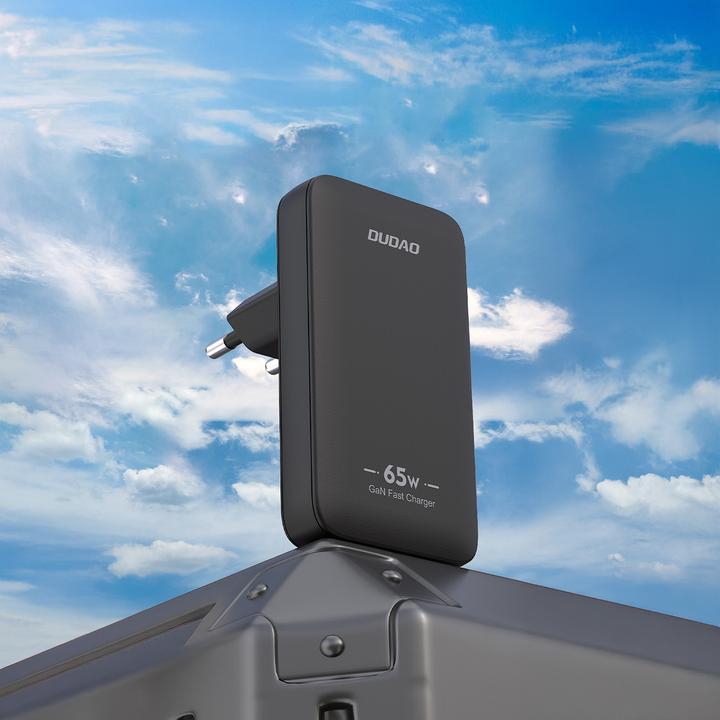 Actual product image Dudao GaN A65Q 65W USB-A / USB-C PD Ultra-Thin Wall Charger - Black (65 W)
