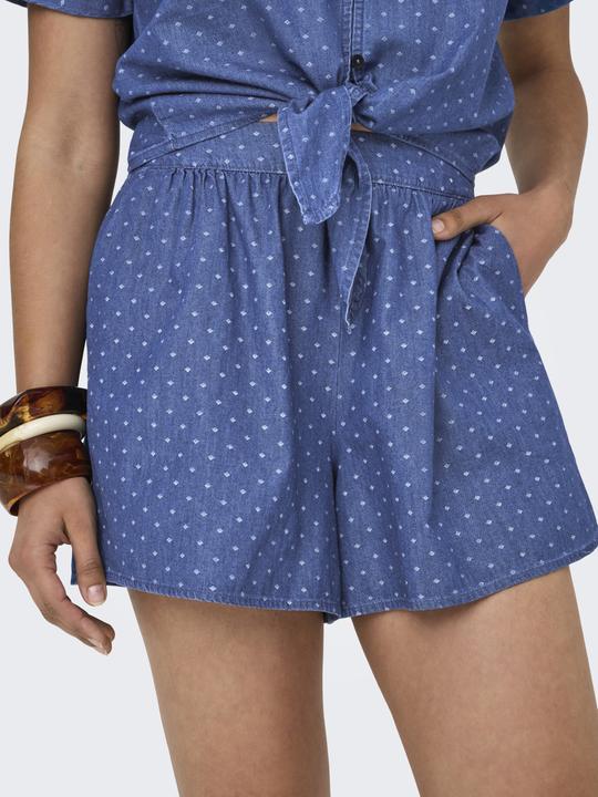 Actual product image Only ONLNOVA Normal geschnitten Shorts Shorts (L)