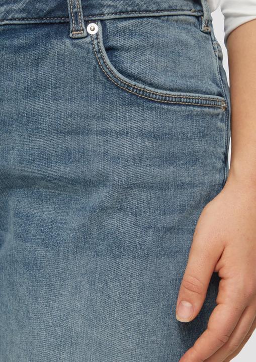 Image du produit S.Oliver Jeans-Hose Jeans / Curvy Fit / Mid Rise / Slim Tapered Leg (44)