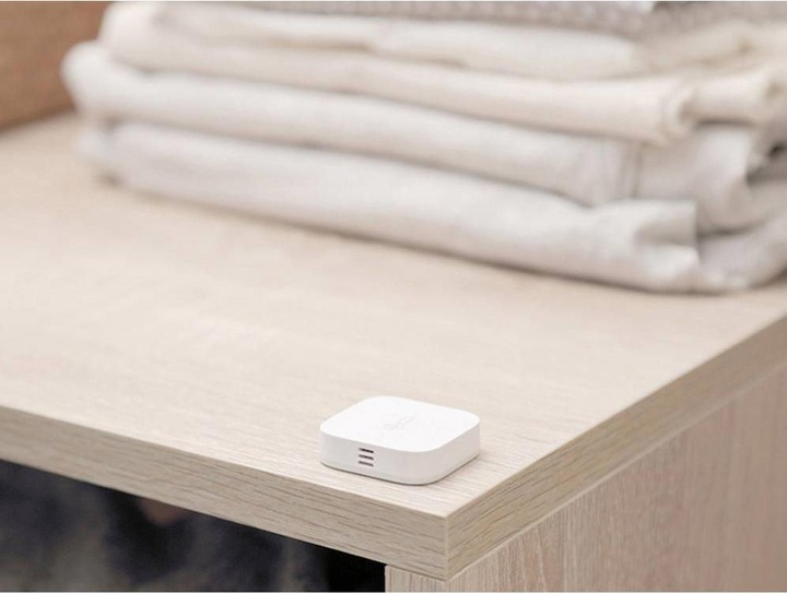 Actual product image Aqara Temperature & Humidity & Pressure Sensor