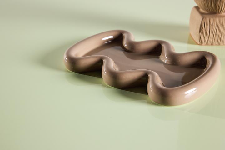 Actual product image Venture Home Lanzo