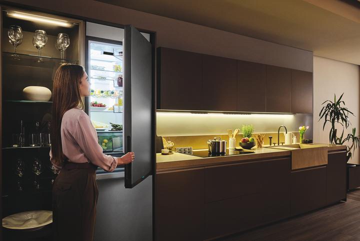 Actual product image Candy CNCQ4T620CX (409 l)