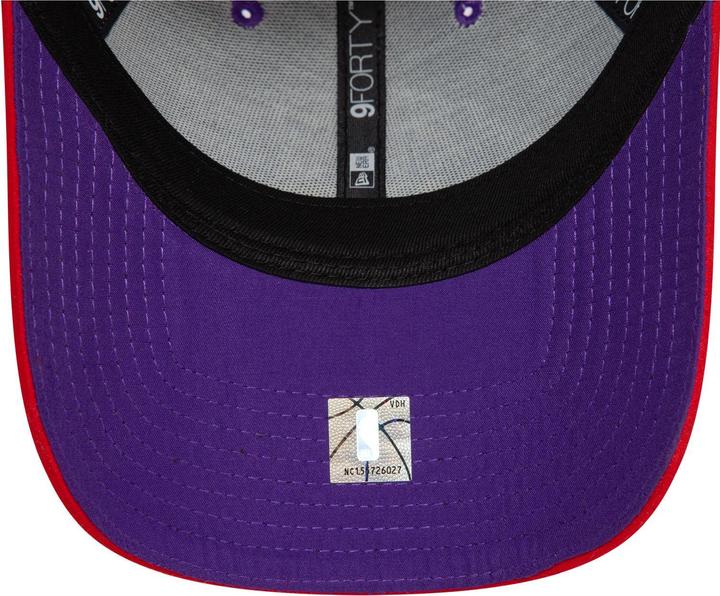 Actual product image New Era 9Forty Strapback Cap MICROFIBRE Los Angeles Lakers