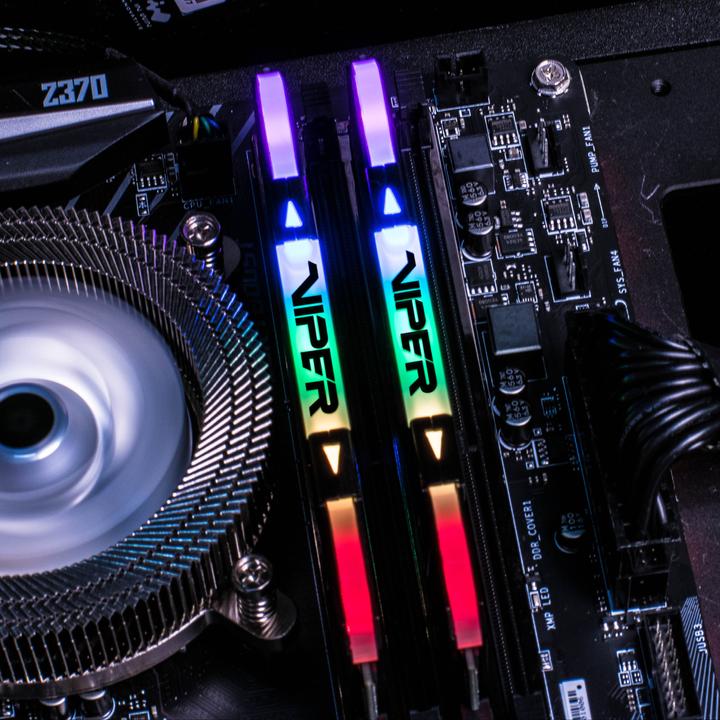 Produktbild Patriot Viper RGB PVR432G320C6K Speichermodul GB DDR4 (2 x 16GB, 3200 MHz, DDR4-RAM, DIMM)