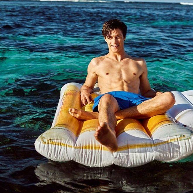 Actual product image MU Classic Inflatable beer mug