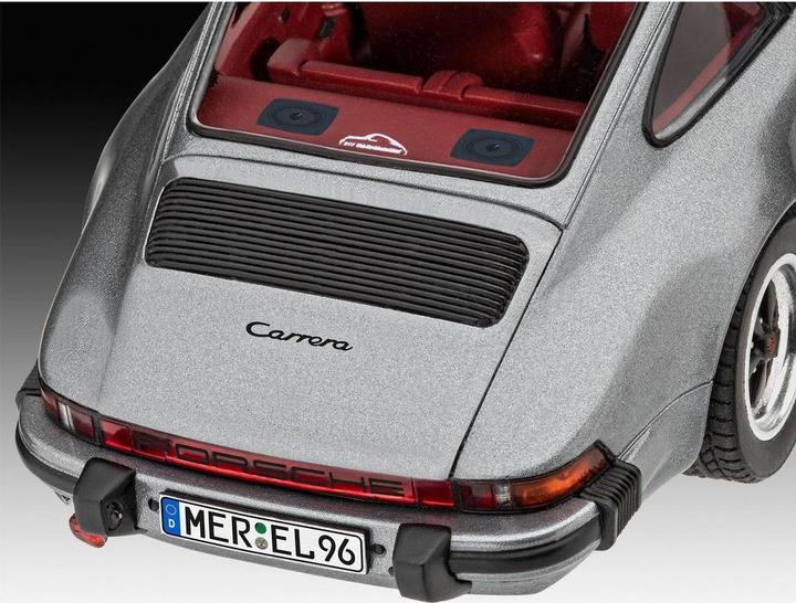 Actual product image Revell 1:24 Porsche 911 G Model Coupé