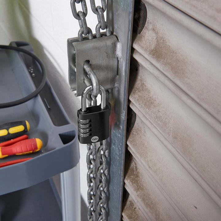 Actual product image Yale YE3CB/38/131/1/BK Padlock Conventional padlock (e)