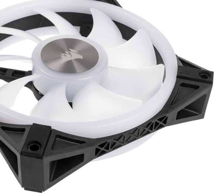 Actual product image Corsair iCUE QL120 RGB (120 mm, 3 x)