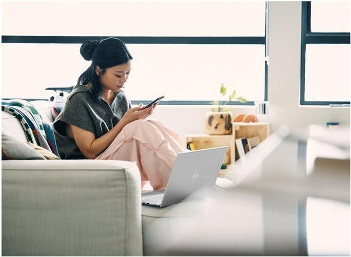 Produktbild HP Envy 17-cr0712nz (17.30", 512 GB, 16 GB, CH, Intel Core i7-1255U)