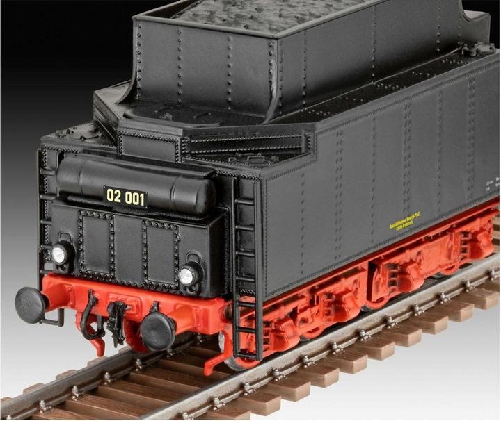 Actual product image Revell Express locomotive BR 02 & Tender 2'2'T30