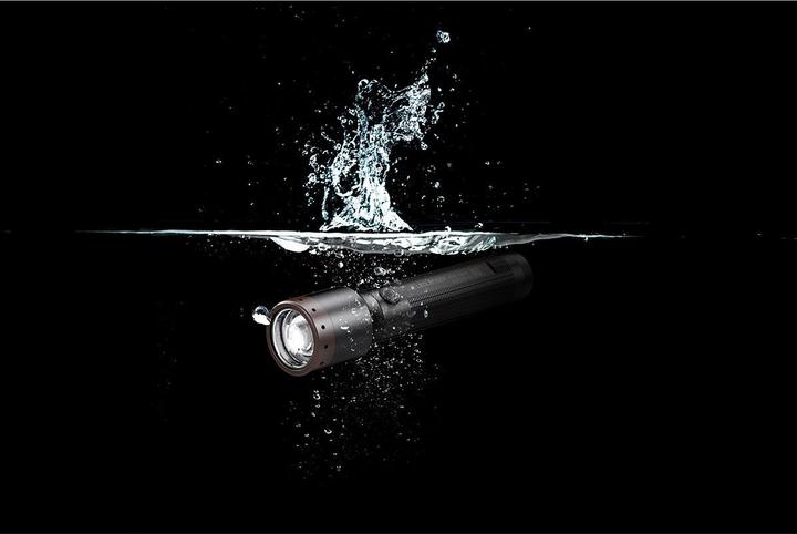 Produktbild Ledlenser P7R Core (16.50 cm, 1400 lm)
