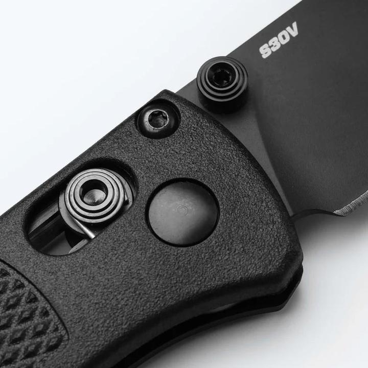 Actual product image Benchmade Mini Bugout Black Plain (7.16 cm)