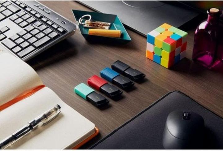 Image du produit Kingston DataTraveler Exodia M (128 Go, USB-A)