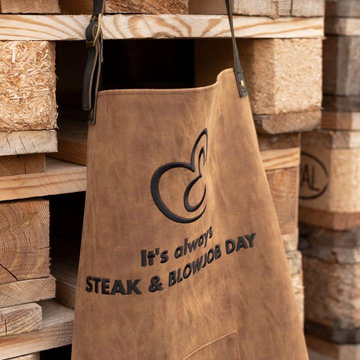 Produktbild Easytoys Grillschürze aus Leder (Würfelspiel)