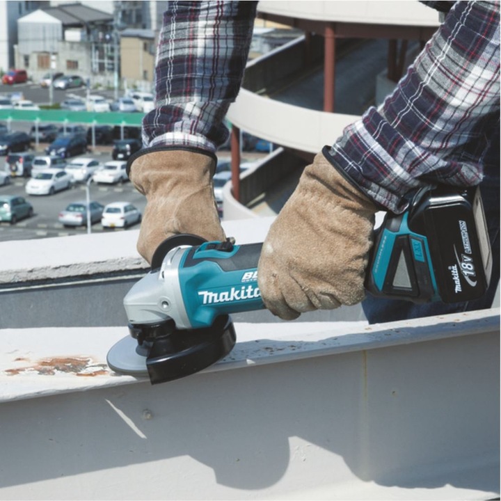 Actual product image Makita Cordless angle grinder DGA504Z (125 mm)