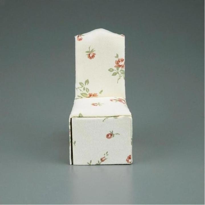 Actual product image Reutter 001.834/6 - Chair with cover, large roses