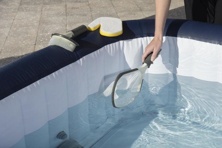 Actual product image Bestway Lay-Z-Spa All-in-One Cleaning Kit