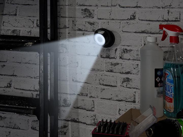 Produktbild Lunartec 2er-Set COB-LED-Akku-Leuchten mit PIR Sensor (200 lm)