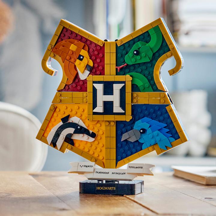 Produktbild LEGO Hogwarts-Hauswappen Harry Potter
