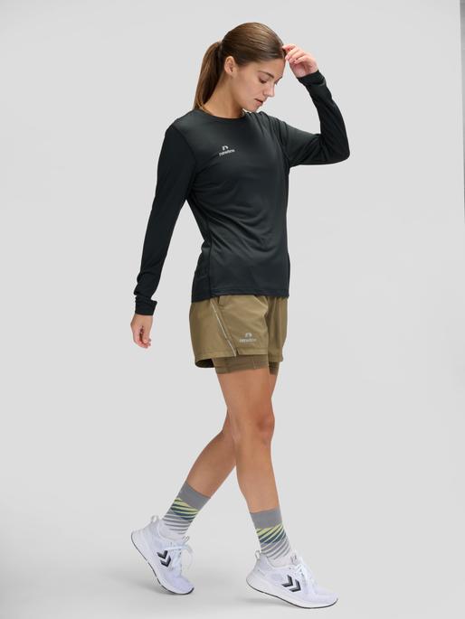 Actual product image Newline nwlBEAT T-SHIRT L/S W (XS)