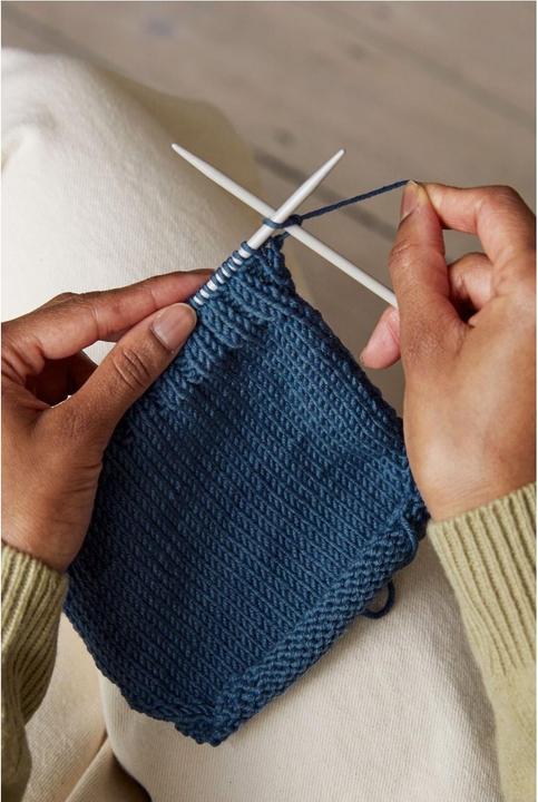 Image du produit DMC Gift of Stitch Kit à tricot grenouillère bébé