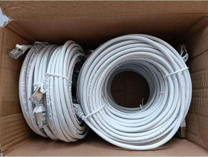 Produktbild equip Patchkabel (S/FTP, CAT6, 10 m)