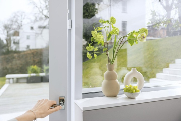 Produktbild Bosch Smart Home Tür-/Fensterkontakt II, weiss, 3er Paket