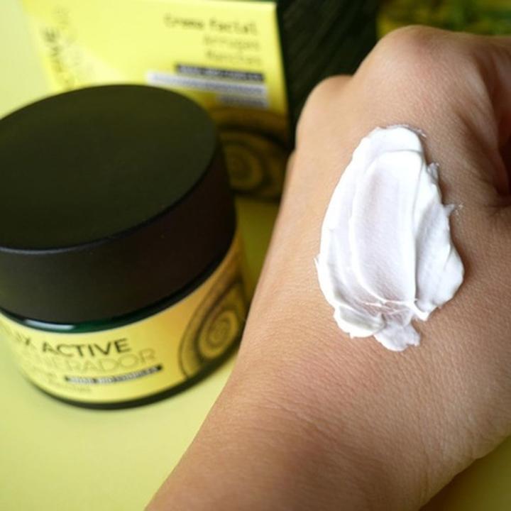 Actual product image Armonia Helix Active Regenerating Cream 50ml (50 ml, Day cream)