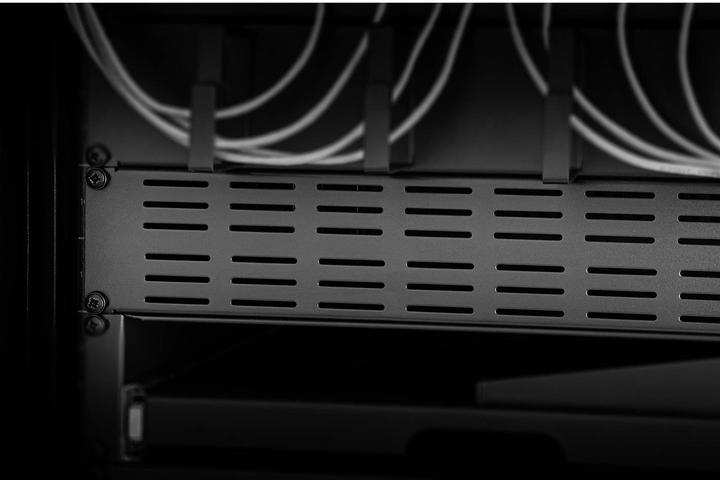 Produktbild Renkforce 48.26 cm (19”³) Blindpanel 2 HE mit Belüftungsschlitzen