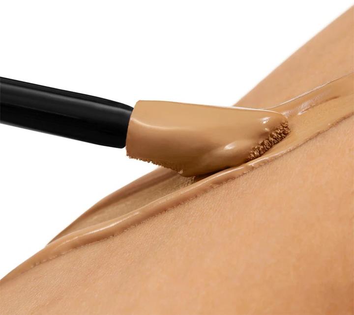 Actual product image Yves Saint Laurent All Hours Concealer MW2 15 ml (MW2)