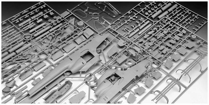 Actual product image Revell AH1G Cobra