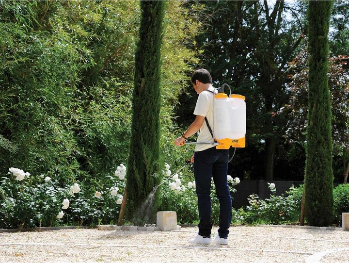 Actual product image Hozelock Pulsar Plus Comfort Knapsack Sprayer (17 l)