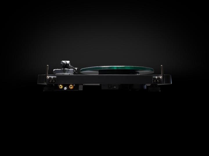 Immagine prodotto NAD Giradischi C 558 *grafite* con sistema Ortofon OM10 (Manuale)