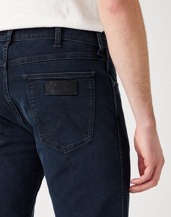 Actual product image Wrangler Greensboro (W42/L34)
