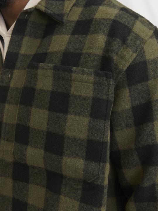 Produktbild Jack & Jones Plus Locker geschnitten Overshirt Overshirt (5XL)