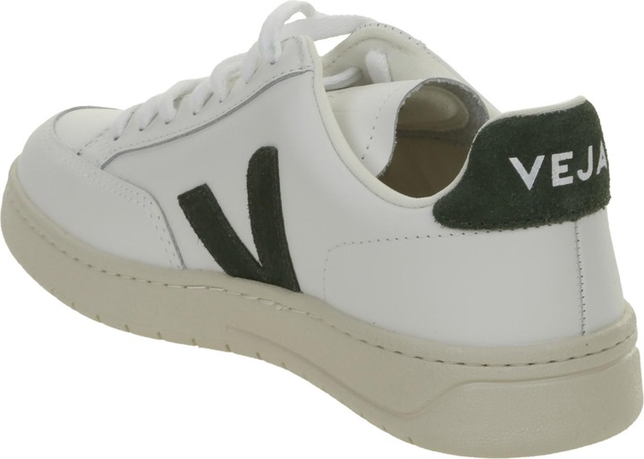 Actual product image Veja V-12 (41)