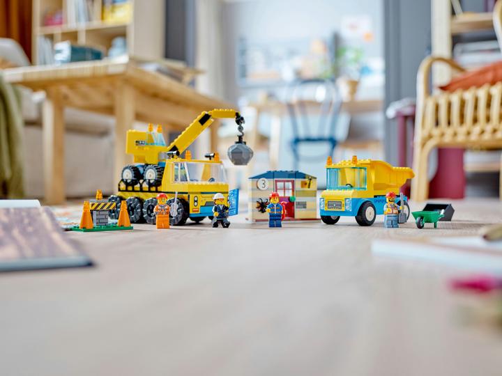 Image du produit LEGO Véhicules de construction et grue avec boule de démolition (60391, LEGO City)
