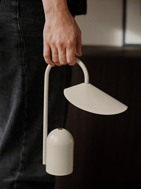 Immagine prodotto Ferm Living Arum portatile (240 lm)