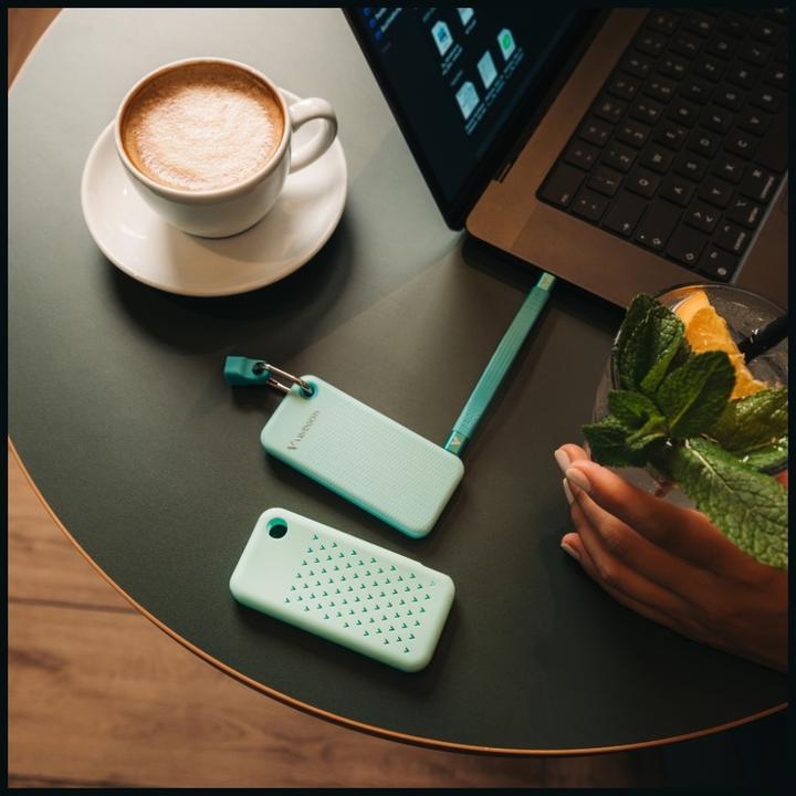 Produktbild Verbatim Pocket SSD 1TB Blue 2x Sleeves (1 TB)