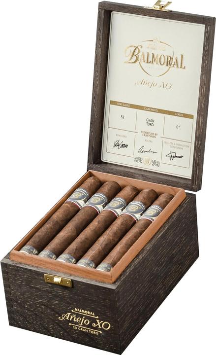 Balmoral Añejo XO Gran Toro (Toro)