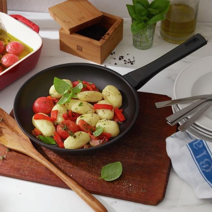 Produktbild Zwilling Madura Plus Wok (30 cm, Wok Pfanne, Aluminium)