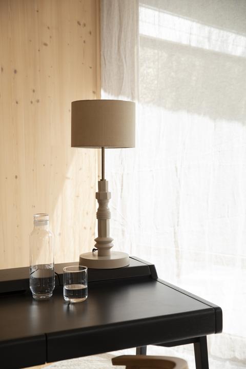 Actual product image Zuiver Totem Table Lamp Beige (E27)