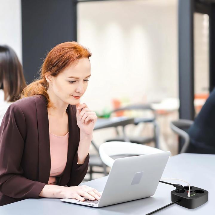 Actual product image Tech-Protect PCS3X4 Steckdosenleiste, 3 Steckdosen, 2xUSB-A, 2xUSB-C 200 cm - schwarz (3x, USB-A, USB-C, 2 m)