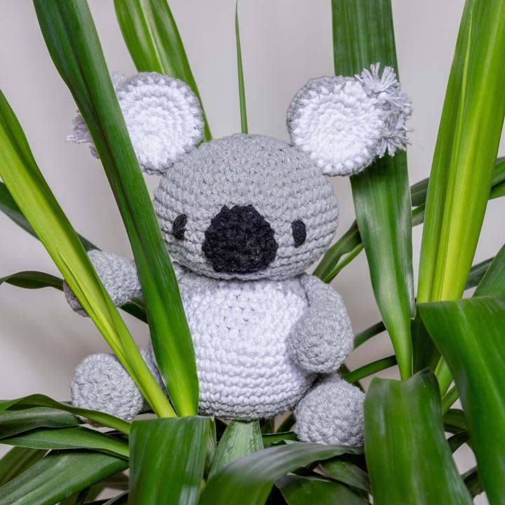 Actual product image Hoooked DIY crochet set Milano Eco