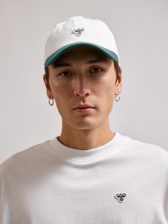 Actual product image hummel hmlBASEBALL CAP BEE