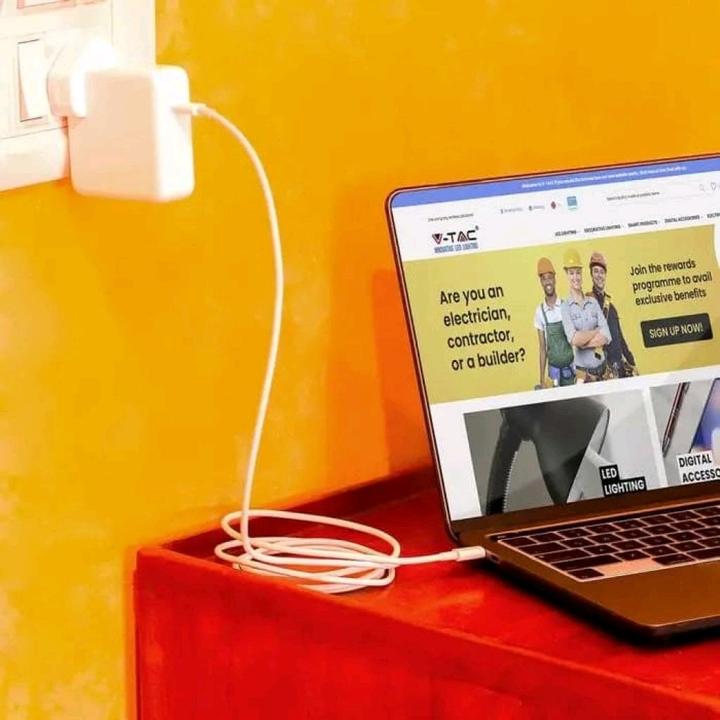 Produktbild V-TAC VT5303W Double Type C USBKabelweiss (1 m, 60 W)