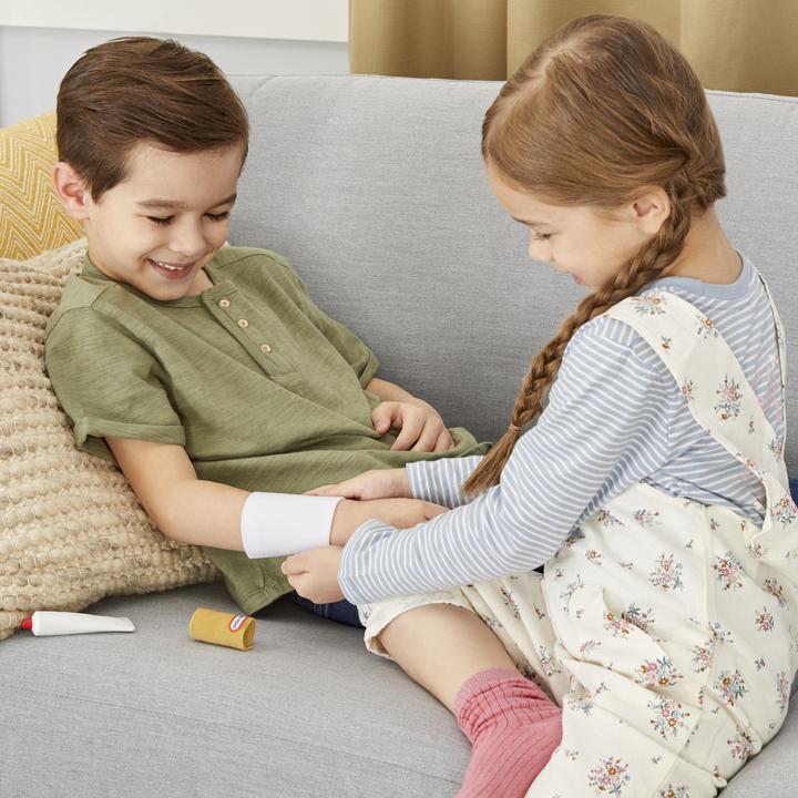 Actual product image MGA Little Tikes First Aid Kit