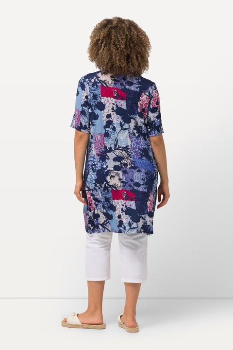 Immagine prodotto Ulla Popken T-shirt dal taglio svasato con stampa patchwork, scollo a tunica e mezze maniche (46, 48)